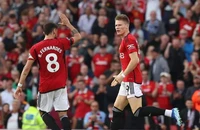 McTominay ghi 2 bàn phút bù giờ, MU ngược dòng đầy cảm xúc