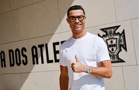 Sốc: Ronaldo bị kết án 99 roi vì ngoại tình