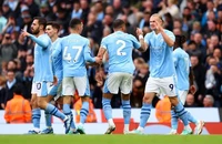 Haaland lập công, Man City quay lại ngôi đầu bảng