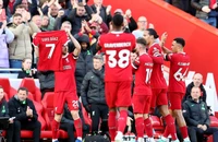 Liverpool thắng dễ, vào Top 3 Premier League