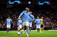 Haaland làm nức lòng fan Chelsea