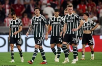 MU có thể bị cấm tham dự Champions League