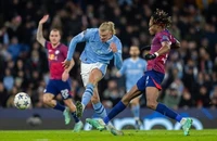 Man City duy trì mạch bất bại, Newcastle hẹp cửa đi tiếp