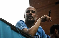 Pep Guardiola chỉ trích huyền thoại MU và Liverpool nặng nề