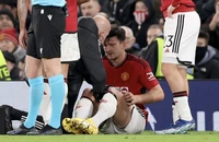 MU khủng hoảng, mất 13 cầu thủ trong trận đấu với Liverpool