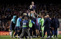 Gerard Pique bất ngờ trở lại với bóng đá sau 1 năm tuyên bố giải nghệ
