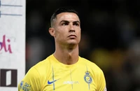 Fan Trung Quốc giận dữ xông vào khách sạn của Al Nassr, Ronaldo buộc phải xin lỗi