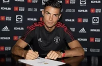 Ronaldo hoàn tất vụ chuyển nhượng kỳ lạ đến MU tại khu vườn nhà Lineker