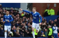 Tottenham đánh rơi 3 điểm phút bù giờ