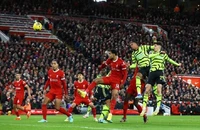 Arsenal - Liverpool: Đại chiến vì ngôi vương