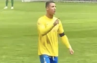 Ronaldo: ‘Tôi ở đây, Messi thì không’
