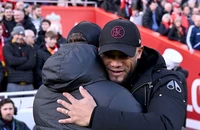 Kompany đổ lỗi cho Klopp vì bị cấm chỉ đạo trong trận đấu với Arsenal