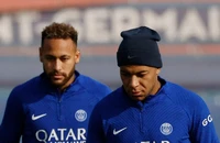Mbappe bị chỉ trích thậm tệ, Neymar thích