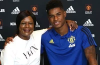 Rashford thừa nhận gia đình có thể khuyên anh rời MU vì khó khăn tài chính