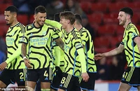 Arsenal lập kỷ lục lịch sử Premier League và dấu ấn 10.000