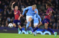 Haaland không còn đáng sợ, nên ngồi dự bị ở Man City