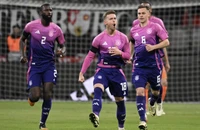 Tuyển Đức thắng Hà Lan, Bồ Đào Nha thua trong ngày Ronaldo trở lại