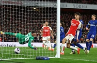 Chelsea gặp ác mộng trước Arsenal
