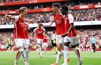 ‘Hủy diệt’ Bournemouth, Arsenal vẫn trên đỉnh Premier League