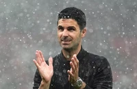 Arsenal lên tiếng cầu cứu kình địch Tottenham