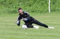 De Gea tập luyện trong màu áo MU, gửi thông điệp: ‘Tôi sẽ trở lại’