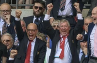 Sir Alex Ferguson phản ứng chỉ bằng 1 từ về danh hiệu FA Cup của MU