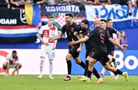 Mất điểm phút bù giờ, Croatia đối mặt nguy cơ bị loại