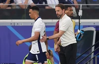 Đội tuyển Anh phải chấm dứt ngay nỗ lực biến Alexander-Arnold thành Pirlo