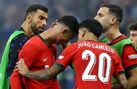 Thủ thành Costa hóa người hùng, Bồ Đào Nha vào tứ kết Euro 2024 gặp Pháp