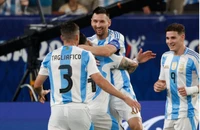 Messi tỏa sáng đưa Argentina vào chung kết Copa America