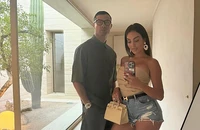 Diện mạo mới gây sốt của Ronaldo