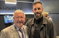 Nistelrooy tiết lộ điều Sir Alex Ferguson dạy anh để thành công