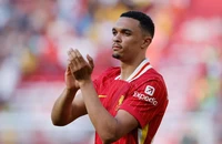 Alexander-Arnold bày tỏ cảm xúc khi Liverpool đồng ý vụ chuyển nhượng