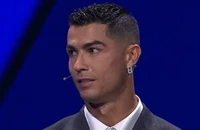 Ronaldo xin lỗi Buffon