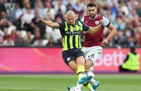 Haaland cân bằng kỷ lục của Harry Kane, được so sánh với Ronaldo và Messi