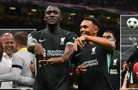 Arne Slot dẫn dắt Liverpool trải qua một đêm Champions League không thể quên