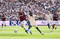 Jackson tỏa sáng, Chelsea thắng tưng bừng trận derby London