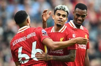 Wolves – Liverpool: Thắng để đeo bám Man City và Arsenal