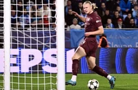 Premier League toàn thắng ở Champions League