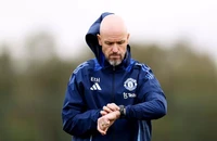 Ten Hag được bạn thân khuyên từ chức HLV trưởng MU