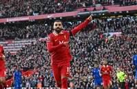 Hạ gục Chelsea, Liverpool đòi lại ngôi đầu bảng Premier League