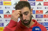 Bruno Fernandes tiết lộ cuộc nói chuyện với Ten Hag: Lời xin lỗi muộn màng