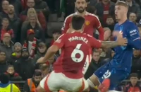 Premier League ra tuyên bố về việc siêu sao của MU thoát thẻ đỏ