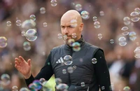Ten Hag bị MU sa thải vì quả phạt đền sai lầm của trọng tài