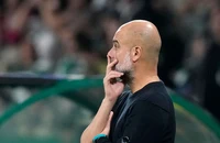 Pep Guardiola chế nhạo MU một cách tàn bạo