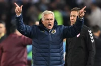 Camera giấu kín trong văn phòng của Mourinho và cuộc chiến pháp lý