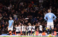 Cuộc khủng hoảng chưa từng có của Man City