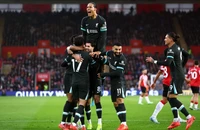 Liverpool vất vả giành 3 điểm