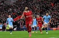 Salah lại gây sốc với bản hợp đồng mới ở Liverpool, Slot tiếc cho Pep Guardiola