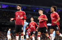 MU ngược dòng ngoạn mục hạ Man City